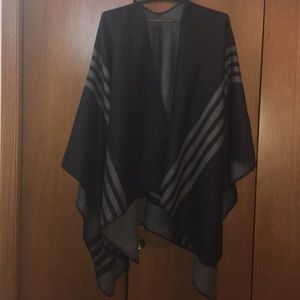 BB Dakota poncho